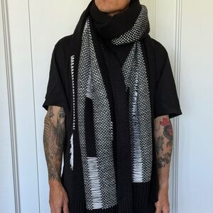 Y-3 x Yohji Yamamoto Oversized Knit Scarf – Monochrome Graphic OSFA